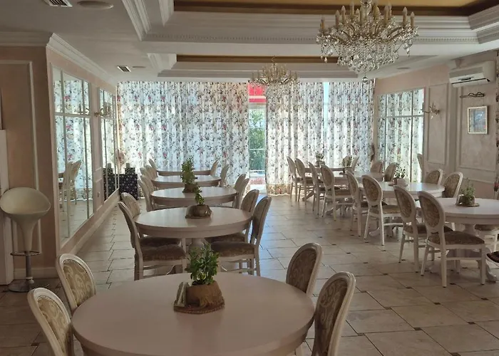 Апартхотел Sofia Macon Свети Влас